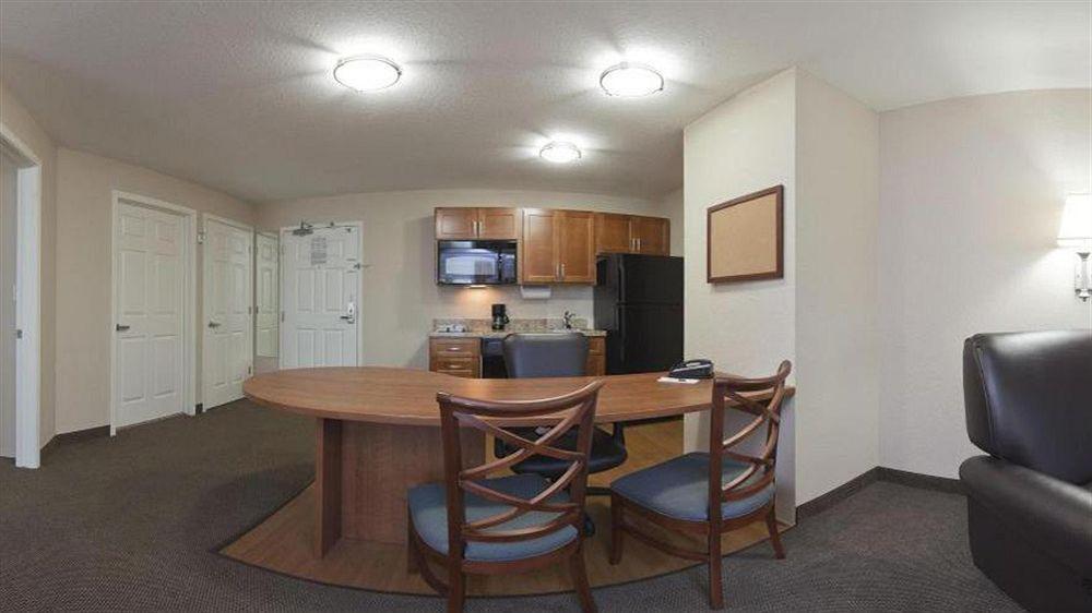 Candlewood Suites Indianapolis East By Ihg Kültér fotó
